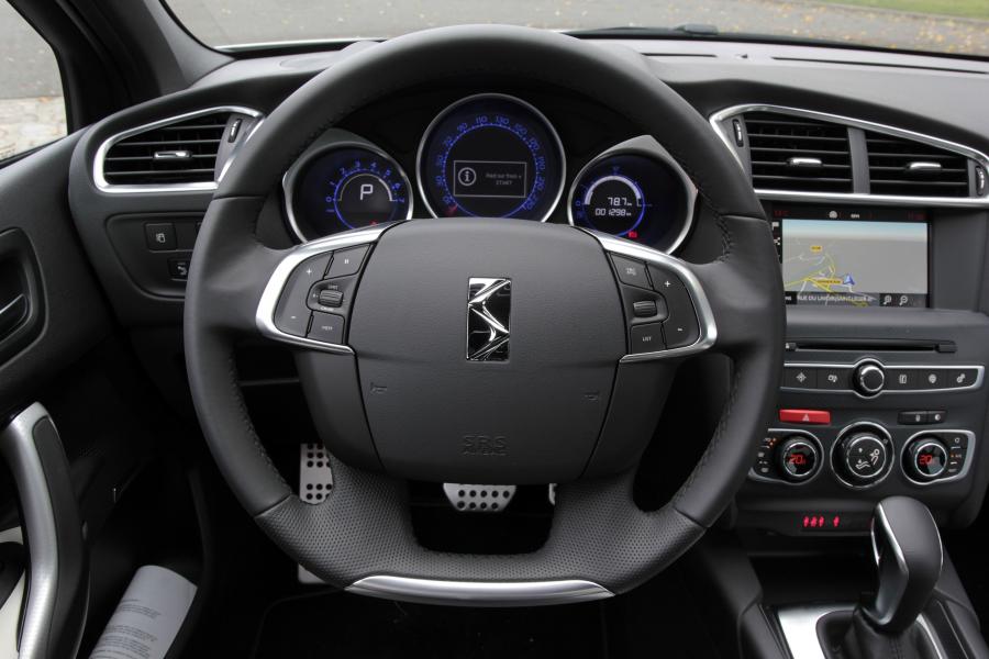 Панель приборов DS 4 Crossback 2015 года  (фото 20 из 30)